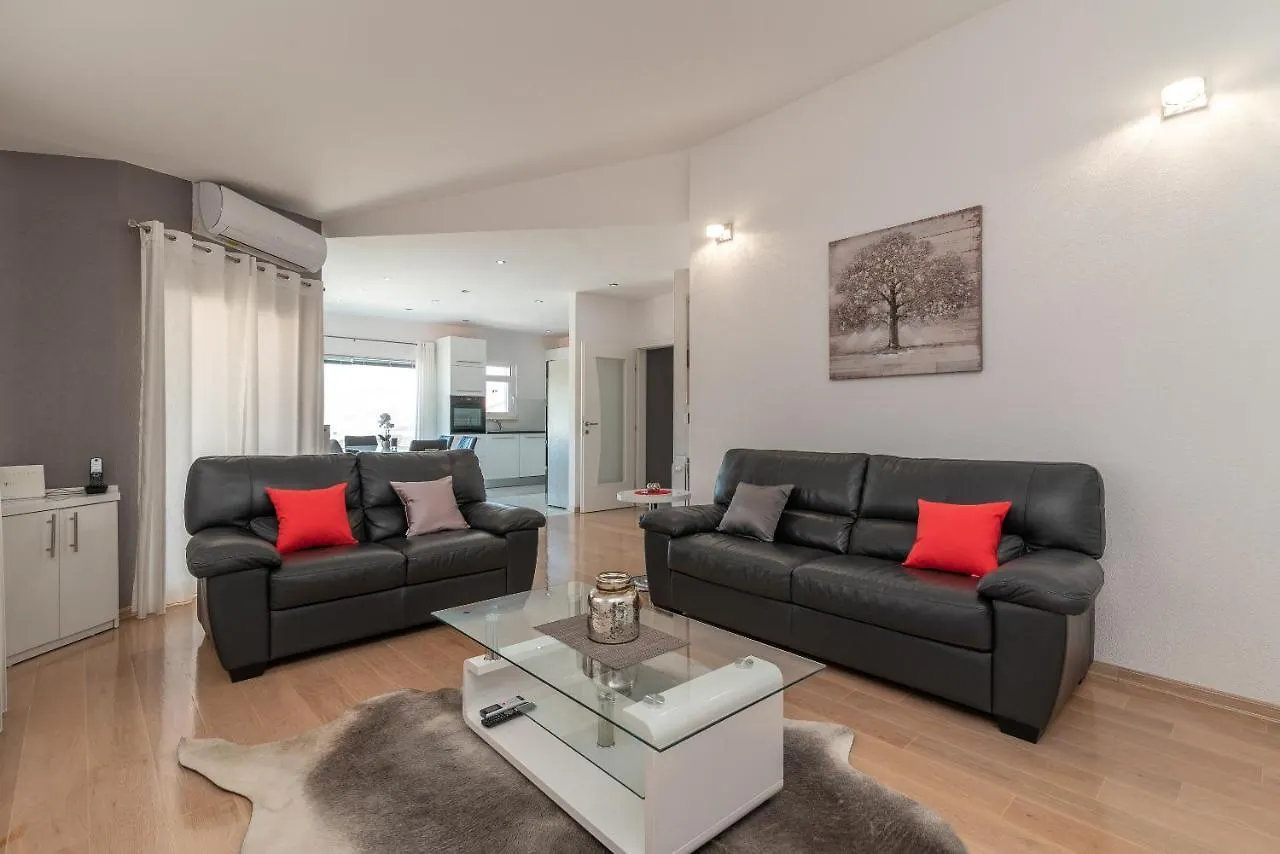 Apartments Kapetan Trogir