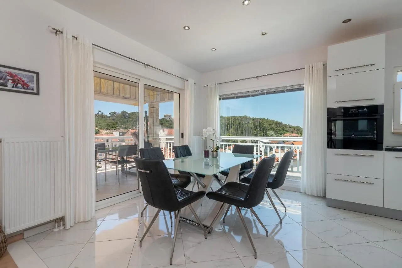 Apartments Kapetan Trogir