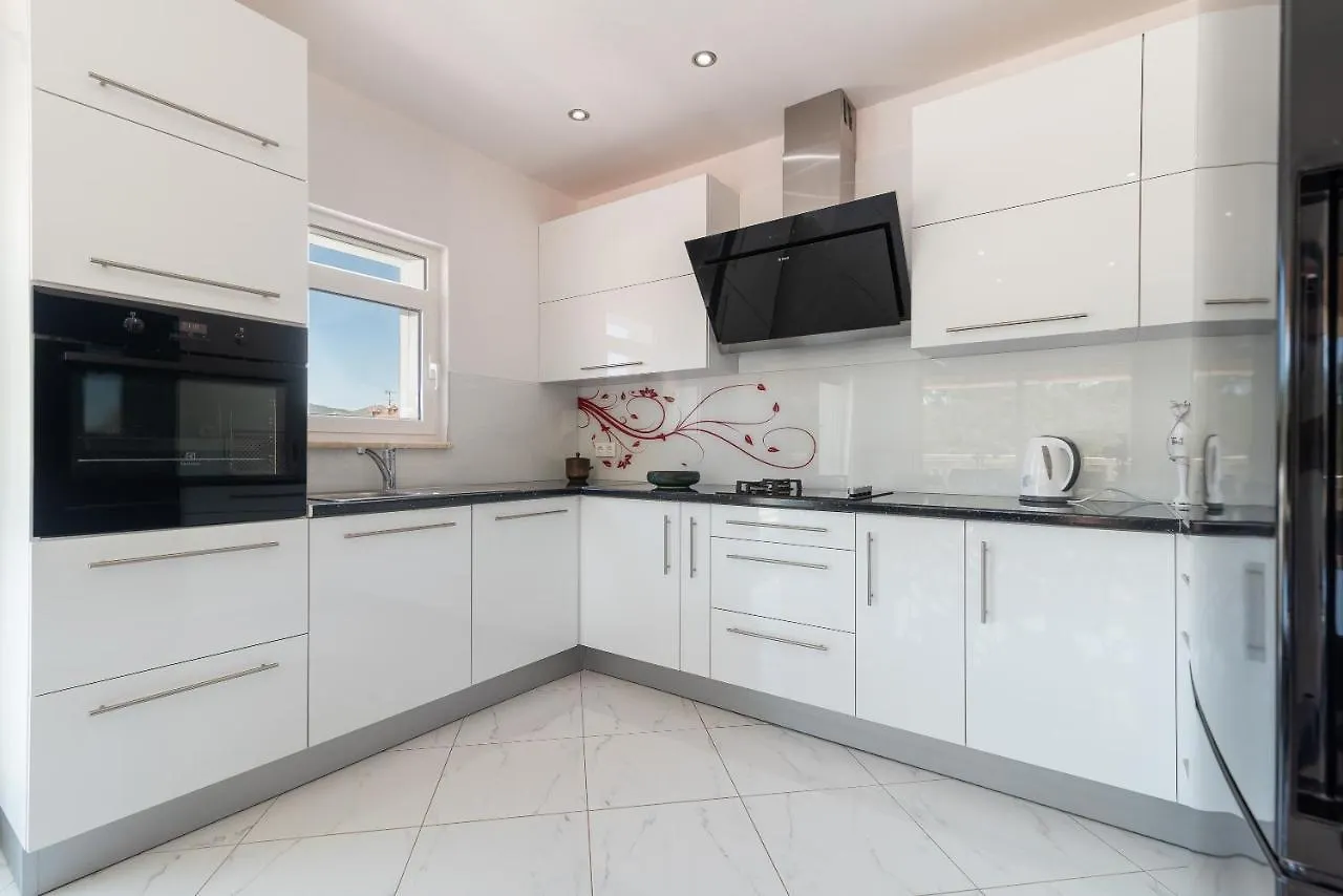 Apartments Kapetan Trogir