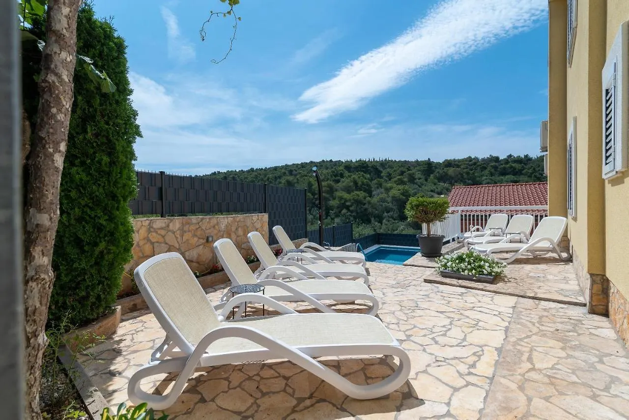Apartments Kapetan Trogir 0*,  Croatia