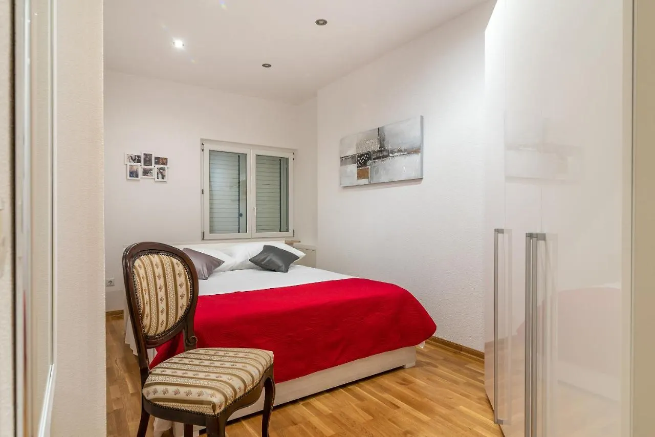 Apartments Kapetan Trogir