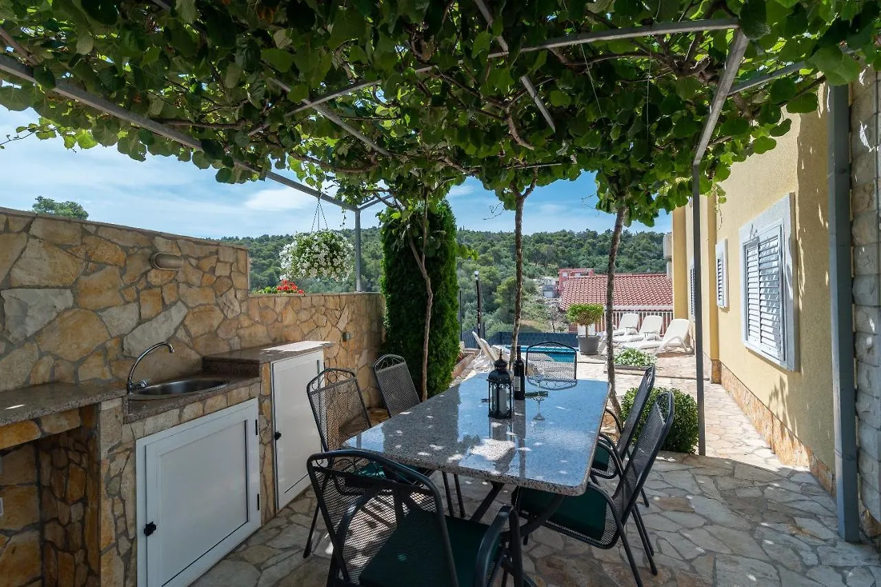 Apartments Kapetan Trogir Croatia