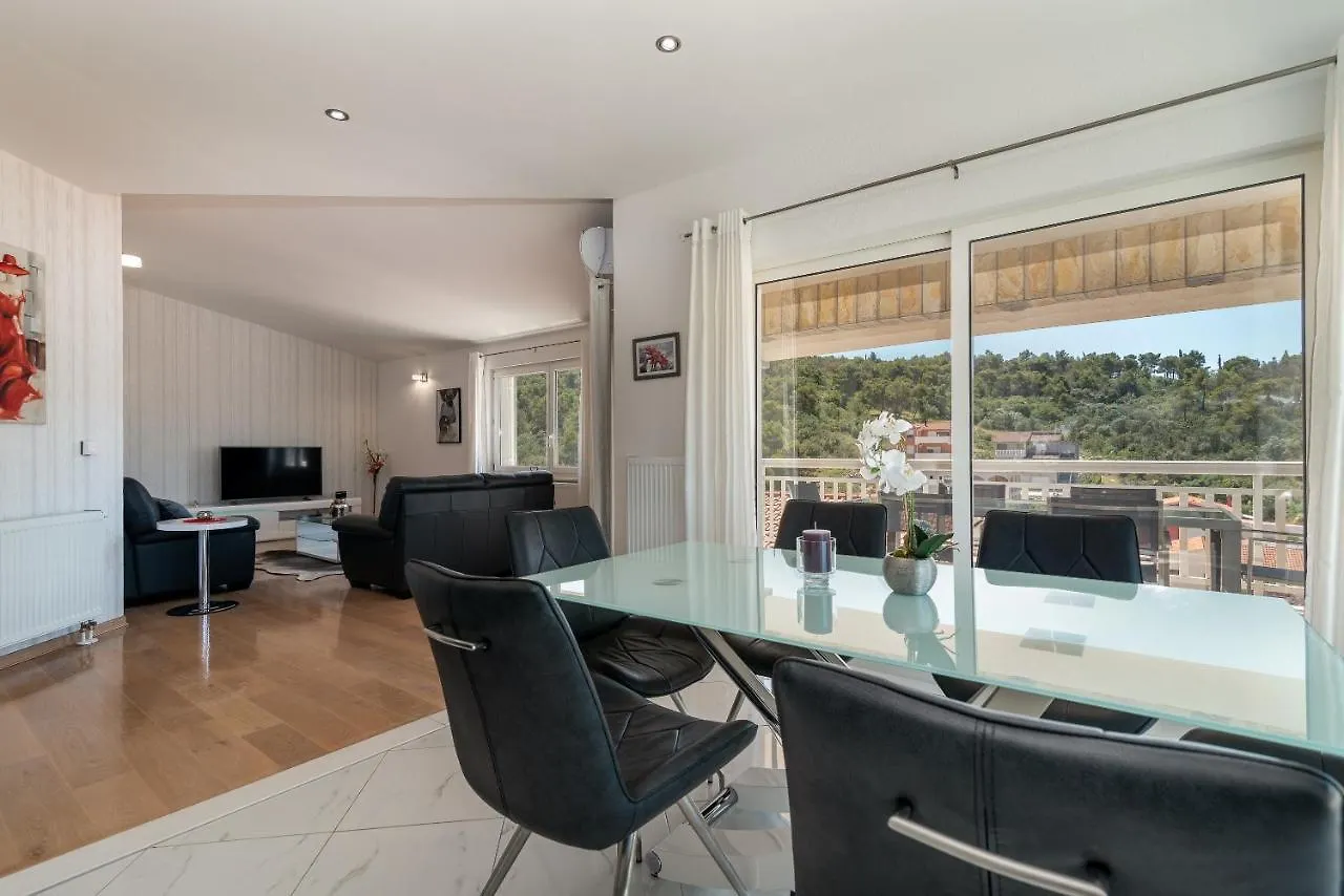 Apartments Kapetan Trogir