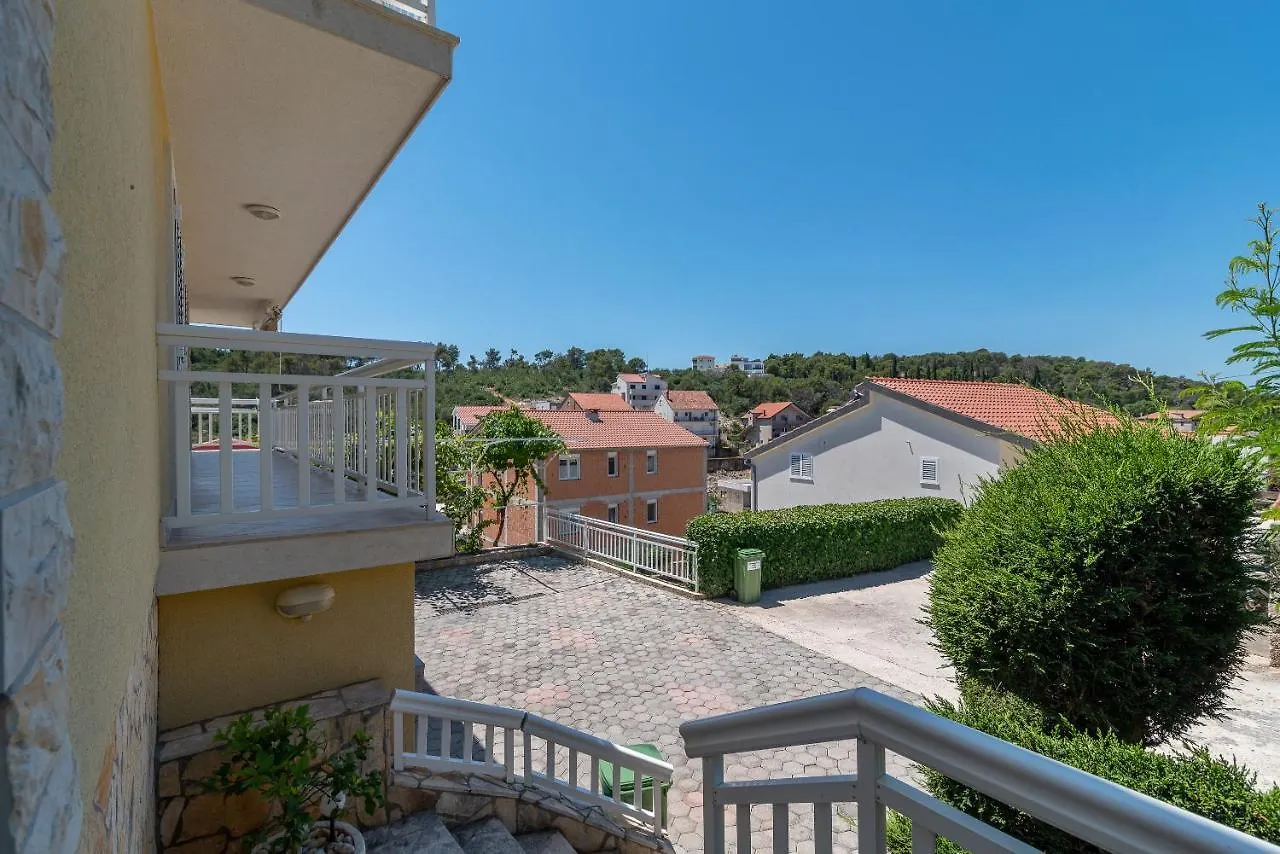 Apartments Kapetan Trogir