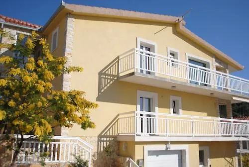 Apartments Kapetan Trogir